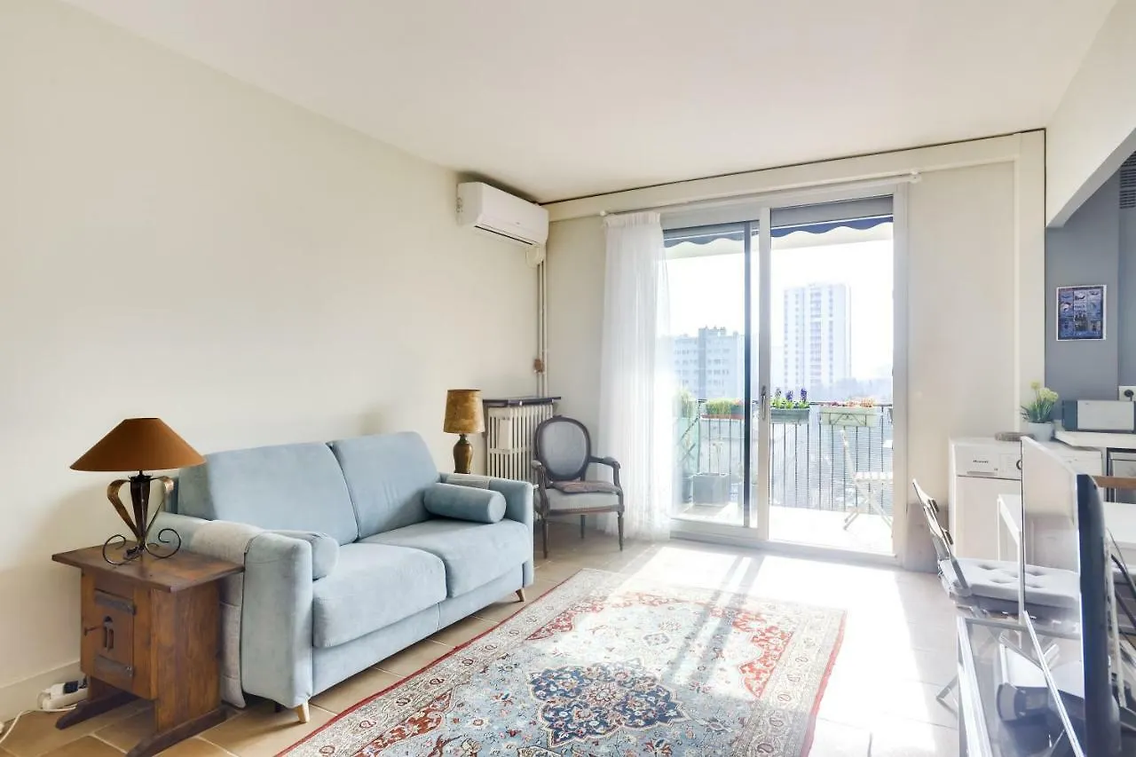 Charming Apartment With Terrace By Weekome Paris