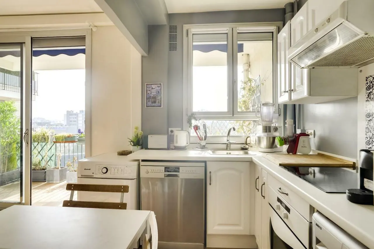 Charming Apartment With Terrace By Weekome Paris